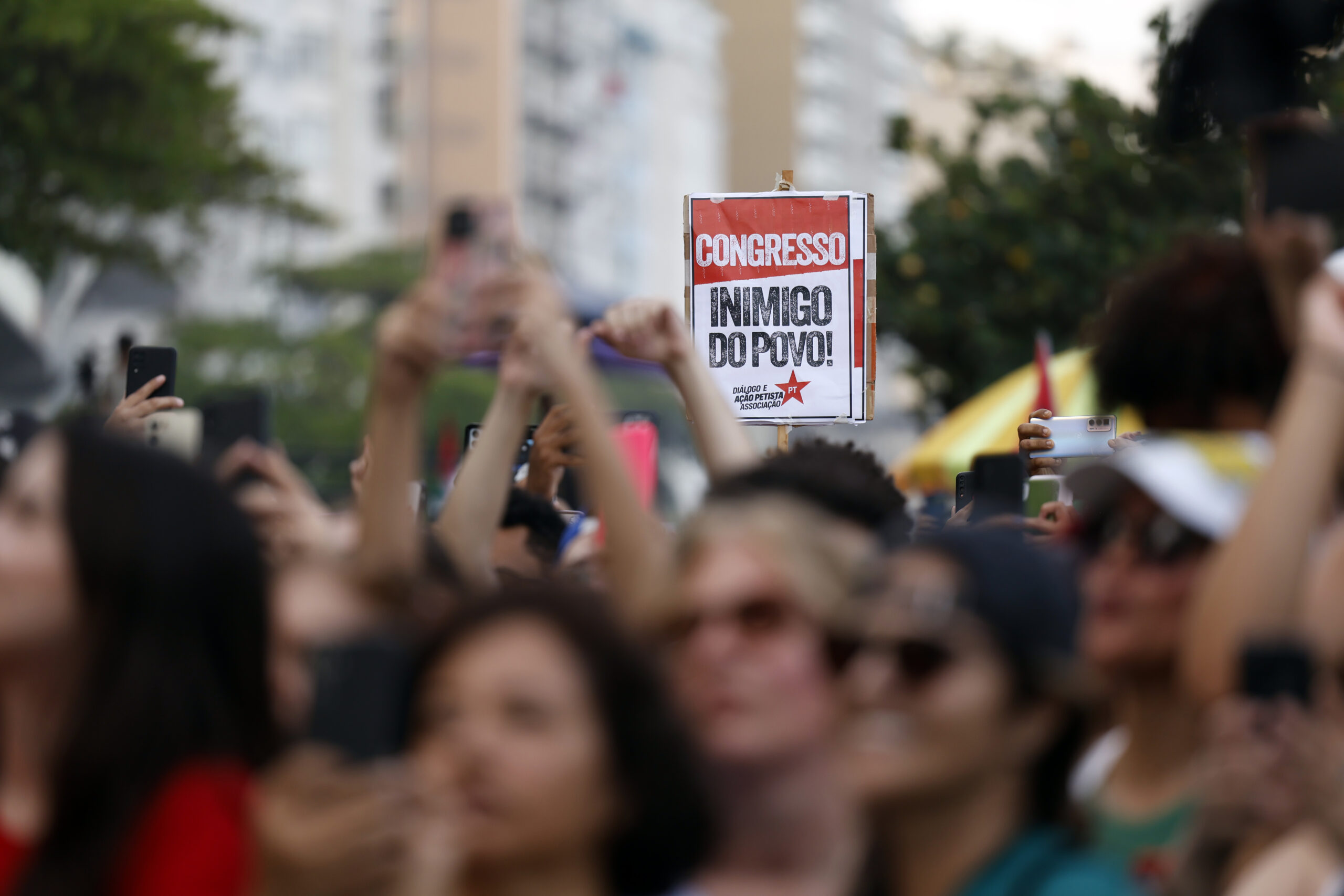 Um setembro que marcou negativamente a Câmara Federal entre projetos de repressão a organizações criminosas e de criação uma Bancada Cristã